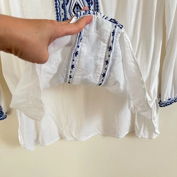 4/$25 WHBM Women Tunic‎ Shirt sz 6 White Blue Embroidery Argyle Fair Isle Casual - Picture 8 of 15